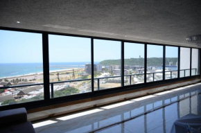 Luxury Point Waterfront Apartment at The Spinaker